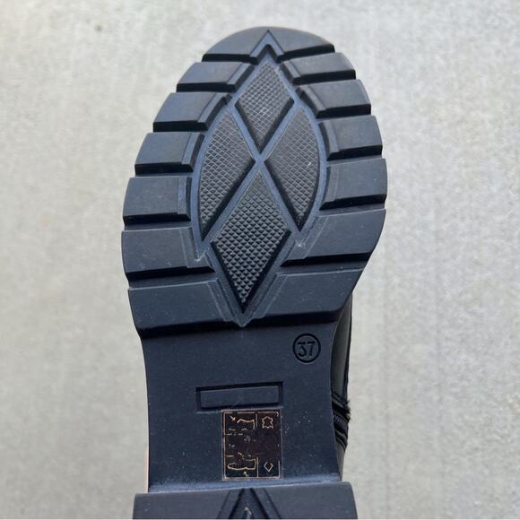 Kurt Geiger Bax Boots - Picture 8 of 10